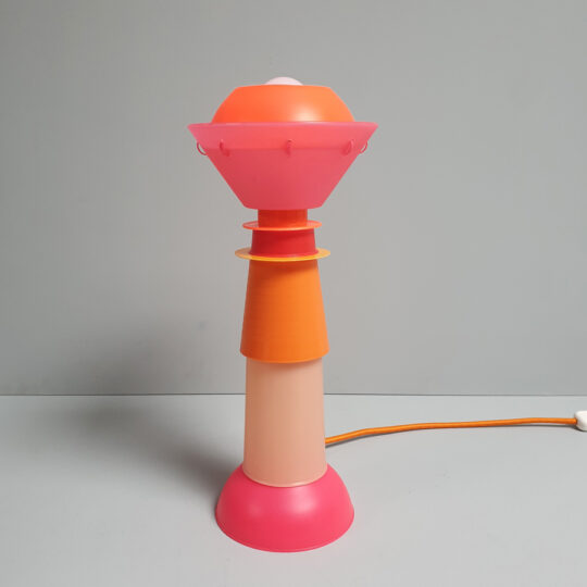 staande lamp van plastic